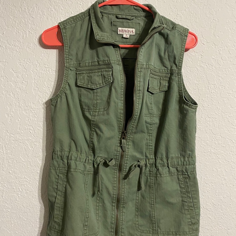 Green utility vest